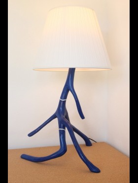 lamp2 Alien blue phthalocyanine with white lampshade