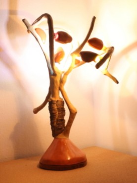 Lamp on Silva with mussels lamps covered orange 960 ocher stucco on lime hemp base with little cork trunk