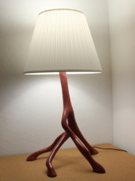 lampe éclairée pieuvre ocre rouge de malaga avec abat jour blanc