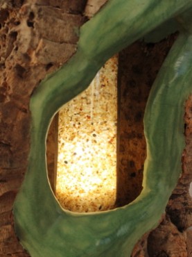 Zoom1 candeeiro Brilho tronco de cortiça com estuque verde e lâmpada com areia do mar