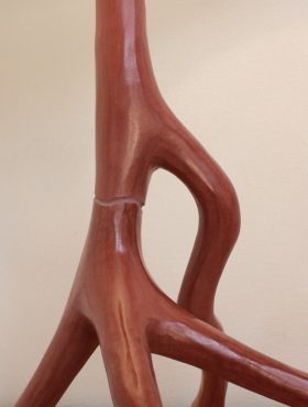 zoom du pied de la lampe pieuvre ocre rouge de malaga