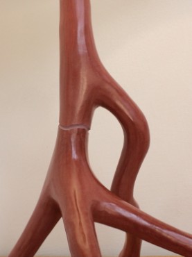 zoom du pied de la lampe pieuvre ocre rouge de malaga