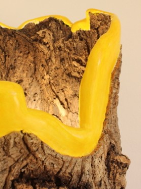 Zoom6 lamp on Viking Malaga red ocher Yellow pigmento Olive wood legs oak cork trunk