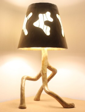 lampe pisolito pigment marron champignon pisolithe vitraux abat jour conique stuc chaux tadelakt